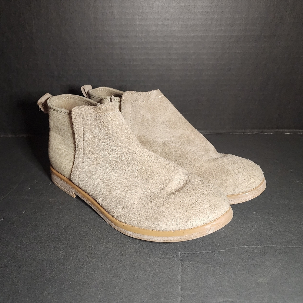 Toms Booties